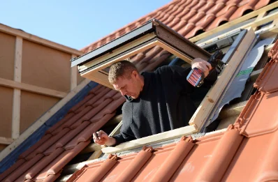 Pose de fenêtres de toit Velux à Armillac
